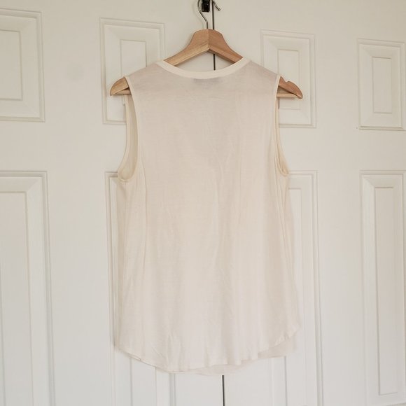 Loft Flowy Cream-White Blouse - Sleeveless Ruffle Front - Size MP - Picture 10 of 11